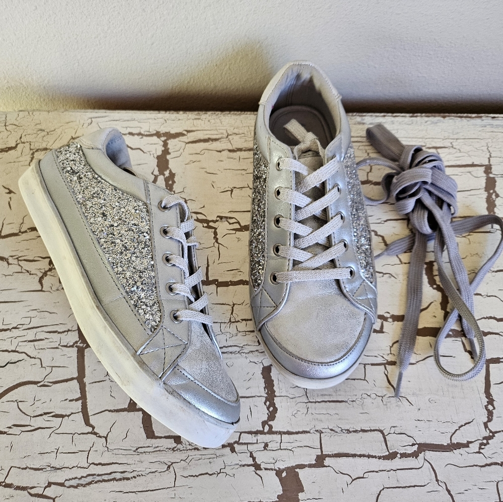 Hannah Anderson 4 Glittery Shoes Good Condition